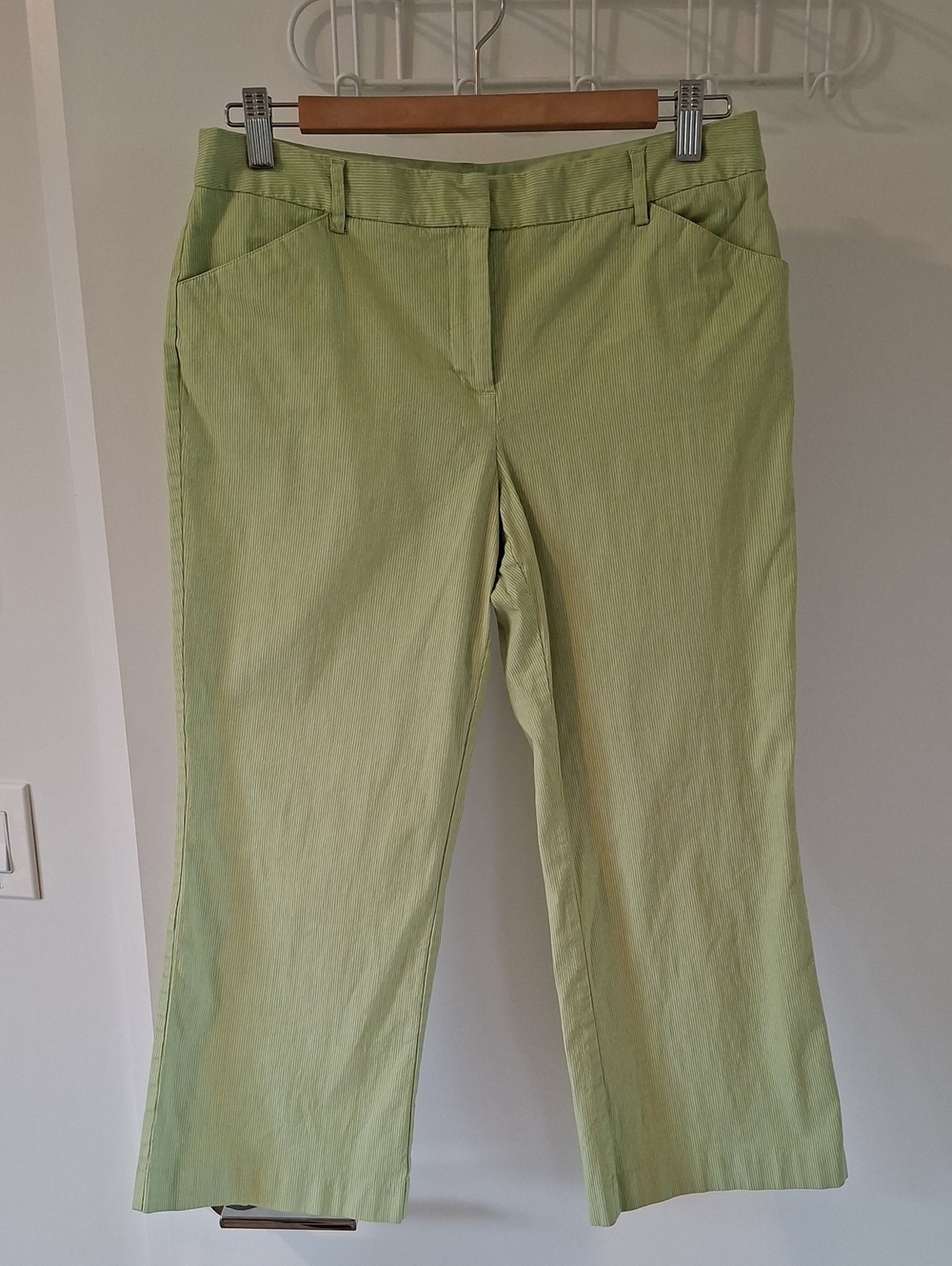 Vintage Y2K Ricki's Green/Chartreuse Low-rise Kick-flare Cotton Capris (US 8)